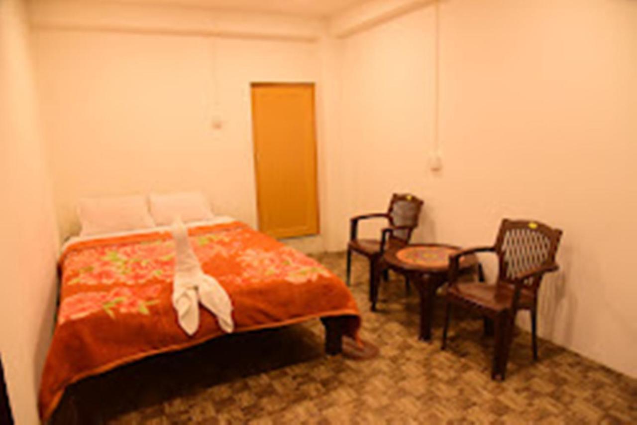 Hotel Paradise Inn Nagaon  Zewnętrze zdjęcie