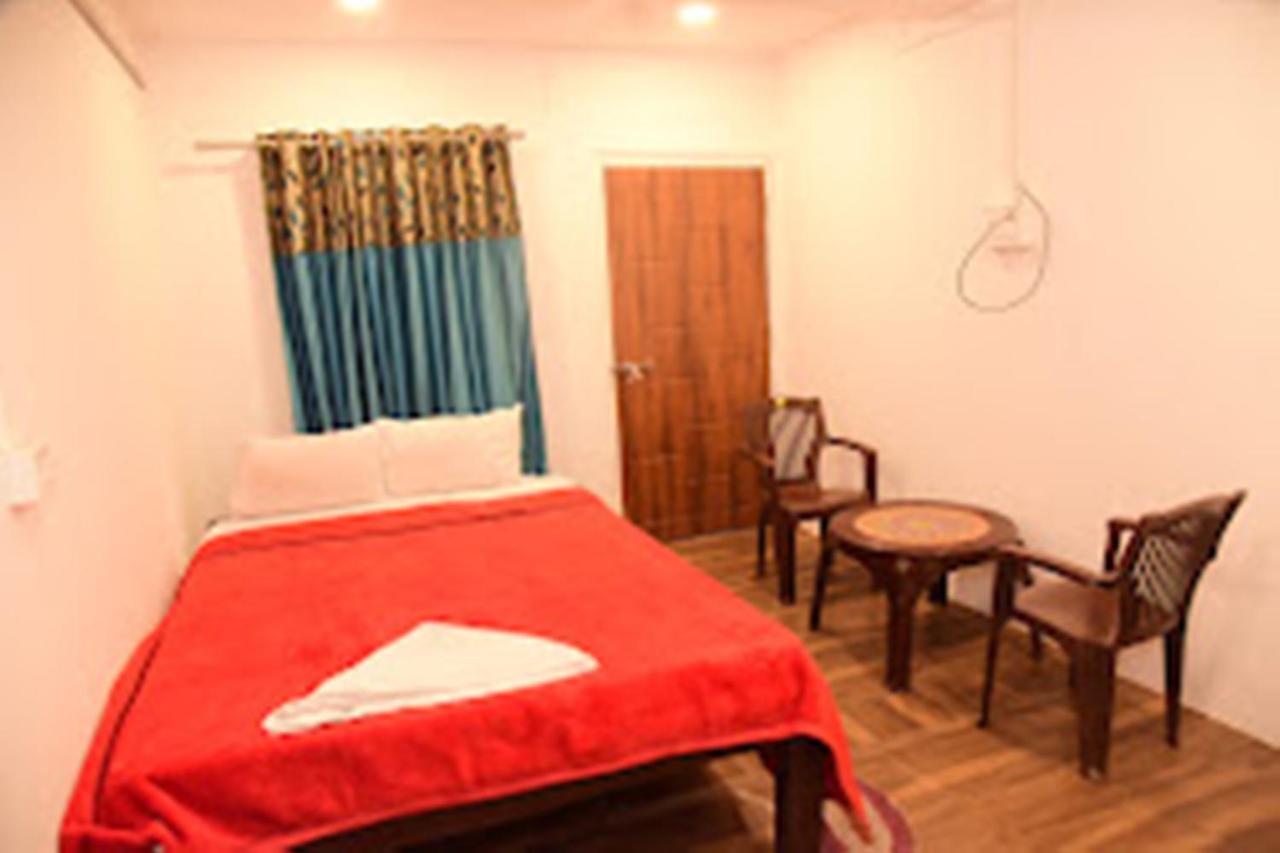 Hotel Paradise Inn Nagaon  Zewnętrze zdjęcie